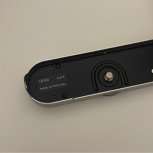 Leica Handgrip M10 M10P Silver 24019 - Picture 3 of 6